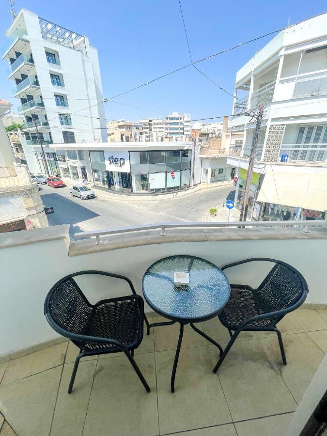 High Speed Holiday Apartment Larnaca Ngoại thất bức ảnh