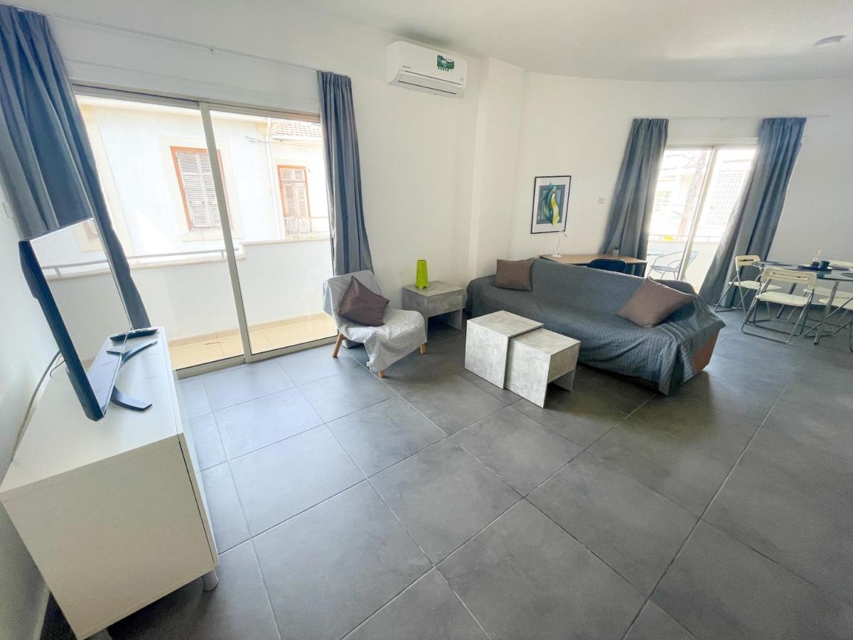 High Speed Holiday Apartment Larnaca Ngoại thất bức ảnh